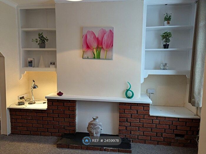 2 Bedroom Terraced House To Rent In Windsor Street, Gorton, Manchester, M18