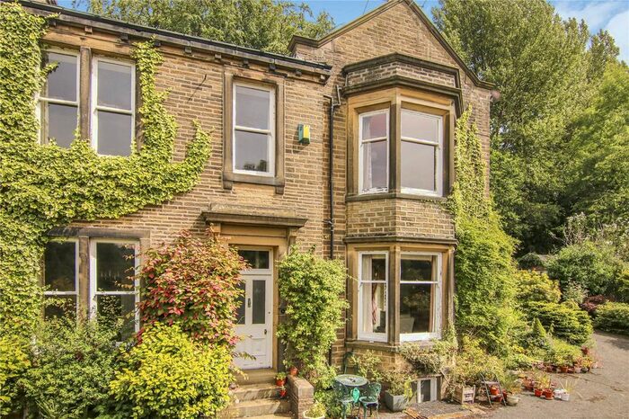 4 Bedroom Semi-Detached House For Sale In Jew Lane, Oxenhope, BD22