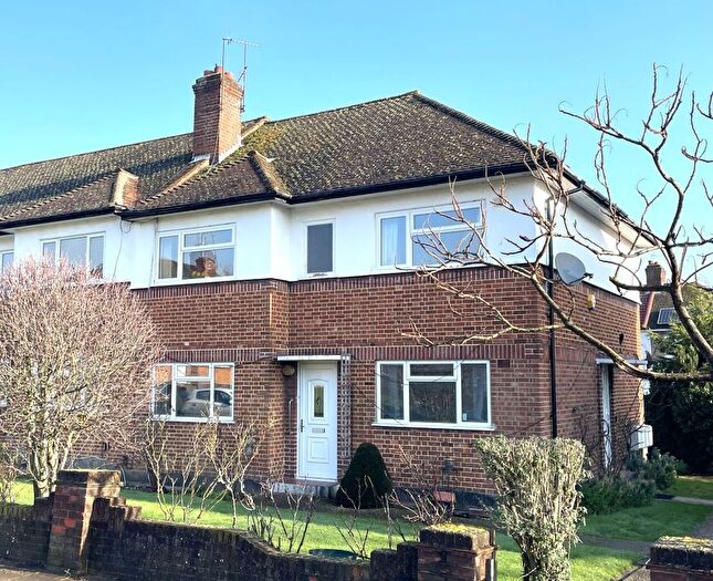 2 Bedroom Flat For Sale In Third Avenue, Wembley, HA9
