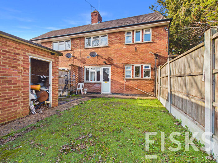 1 Bedroom Maisonette For Sale In Moss Drive, Basildon, SS16