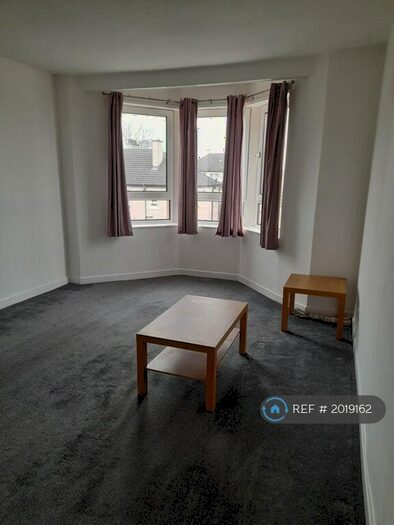 3 Bedroom Flat To Rent In Birchfield Drive, Glasgow, G14