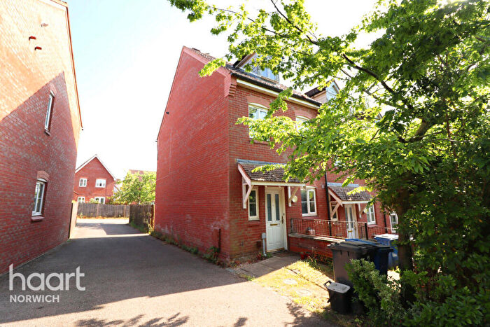 3 Bedroom Semi-Detached House To Rent In Tolye Road, Norwich, NR5
