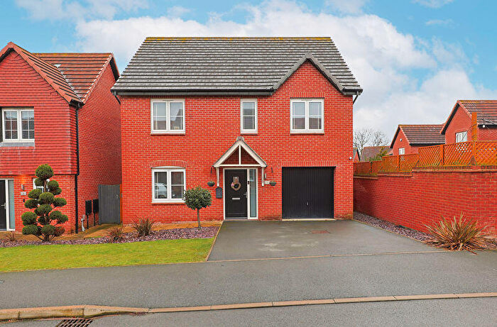 4 Bedroom Detached House For Sale In Magpie Way, Newbold, Chesterfield, S41