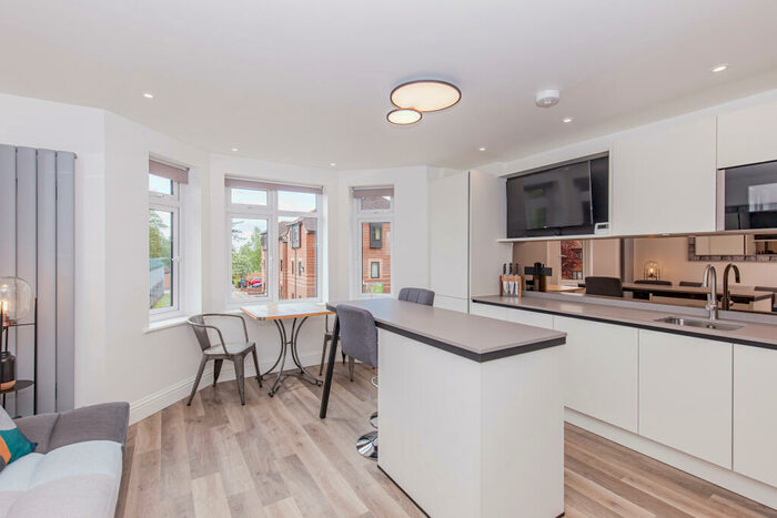 2 Bedroom Apartment To Rent In Crescent Road, Oxford, OX4