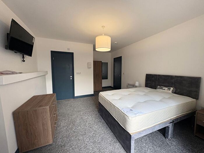 1 Bedroom Property To Rent In Beach Road - Room, South Shields, Tyne And Wear, NE33