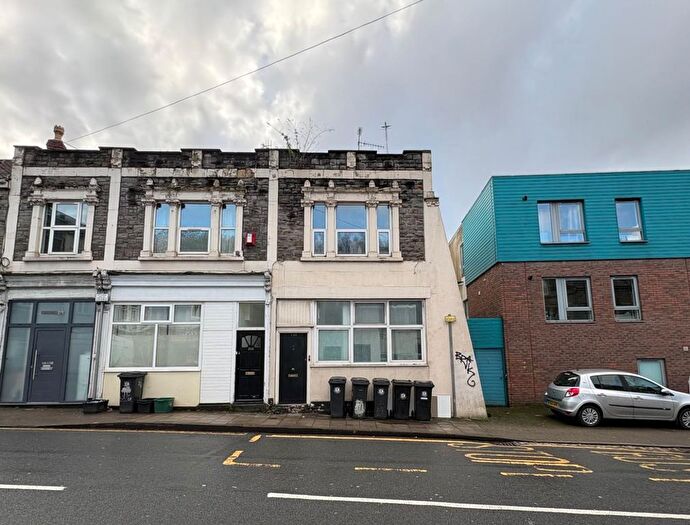 3 Bedroom Flat To Rent In Church Road, St. George, Bristol, BS5