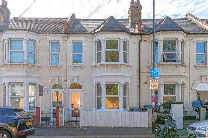 3 Bedroom Terraced House To Rent In Hathaway Road, West Croydon, CR0