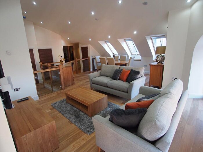 2 Bedroom Flat To Rent In Beechgrove Avenue, First Floor, AB15