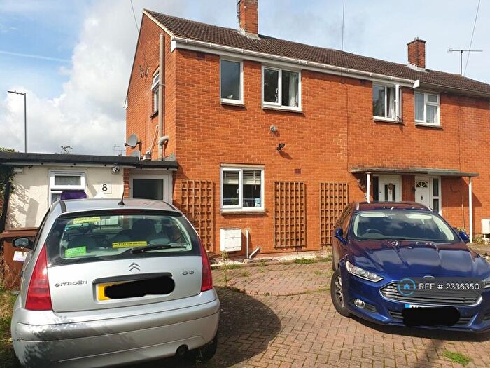 3 Bedroom Semi-Detached House To Rent In Burford Way, Hitchin, SG5