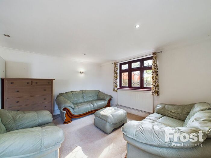 2 Bedroom Flat To Rent In Coppermill Road, Wraysbury, Staines-Upon-Thames, Berkshire, TW19