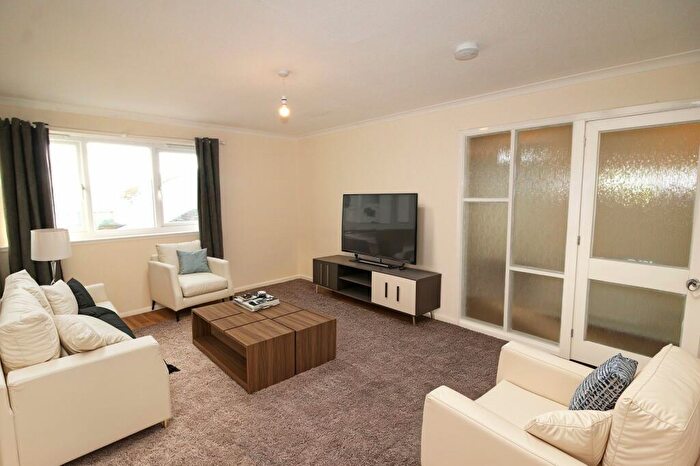 2 Bedroom Flat For Sale In Craigard Place, Kinmylies, Inverness., IV3