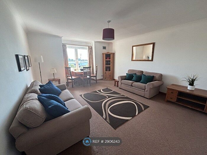 2 Bedroom Flat To Rent In Cedar Court, Aberdeen, AB25