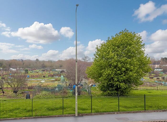 3 Bedroom Semi Detached House For Sale In Abingdon Road, Oxford, OX1