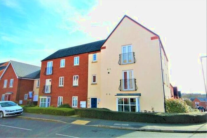 2 Bedroom Flat To Rent In Westminster Drive, Swadlincote, DE11