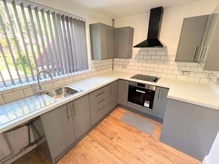 2 Bedroom End Of Terrace House To Rent In Horsham Street, Salford, M6