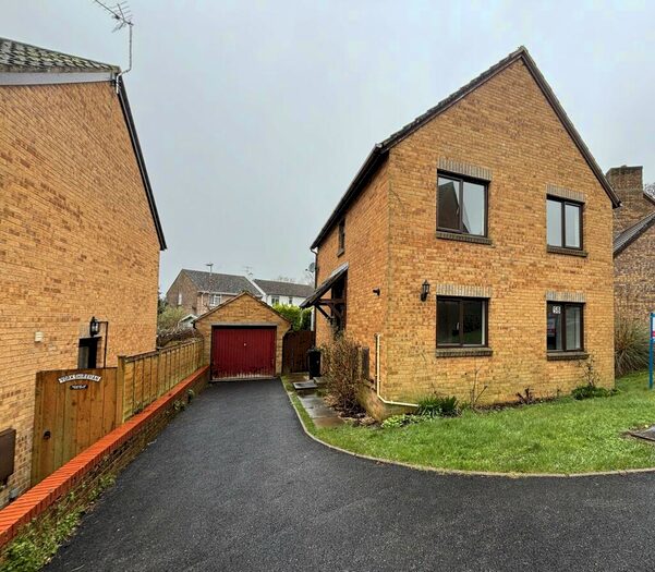 4 Bedroom Detached House To Rent In Eastleaze, Blandford Forum, DT11