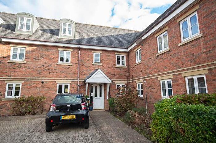 2 Bedroom Apartment For Sale In Wade Court, Cheltenham, GL51