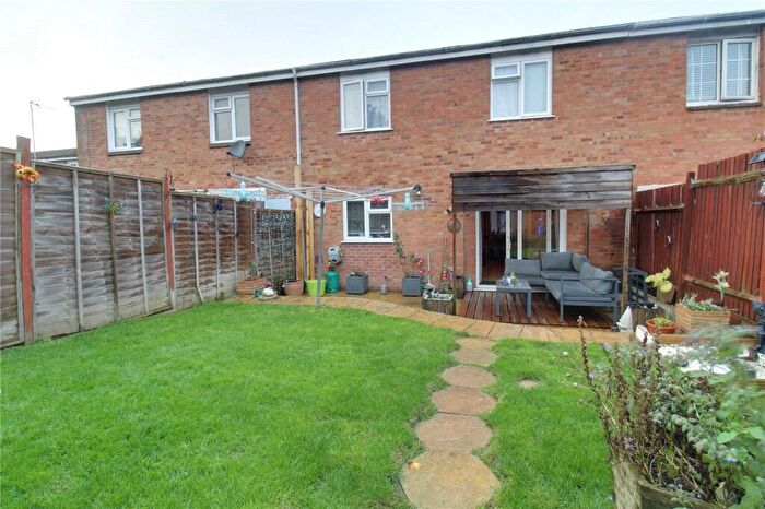 3 Bedroom Terraced House For Sale In Gainsborough Road, Basingstoke, Hampshire, RG21