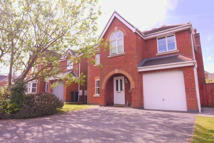 4 Bedroom Detached House To Rent In Holton Way, Winstanley, Wigan WN3