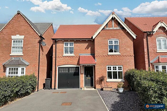 3 Bedroom Detached House For Sale In Sunburst Drive, Manor Fields, Nuneaton, CV11