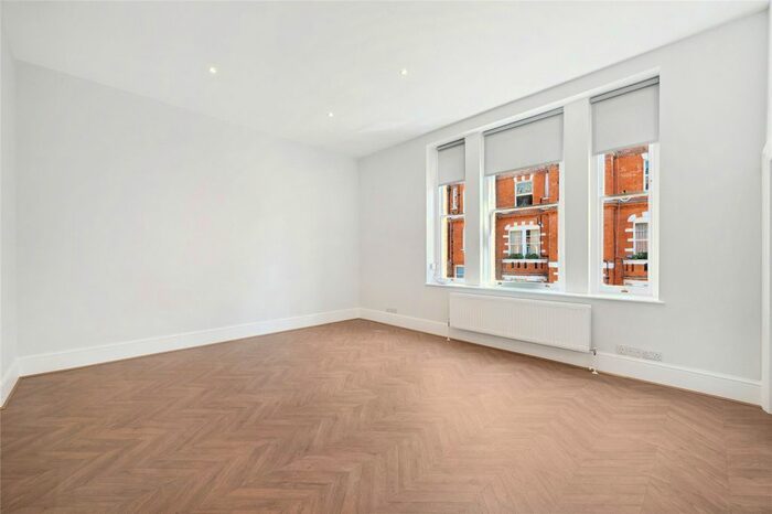 2 Bedroom Flat To Rent In Egerton Gardens, London, SW3