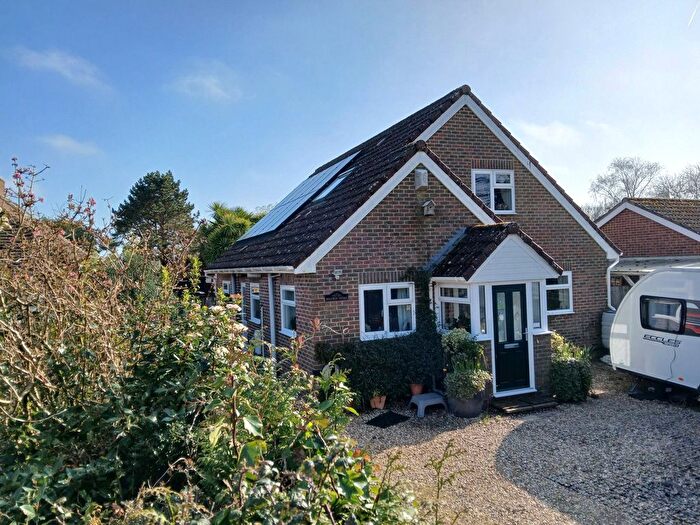 3 Bedroom Detached House For Sale In Pauls Lane, Sway, Lymington, Hampshire, SO41