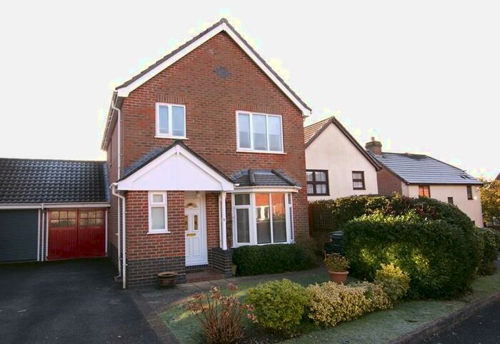 3 Bedroom Detached House To Rent In Dogwood Road, Broadstone, Dorset, BH18
