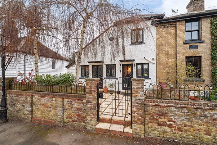 3 Bedroom Property To Rent In High Street, Orpington, BR6