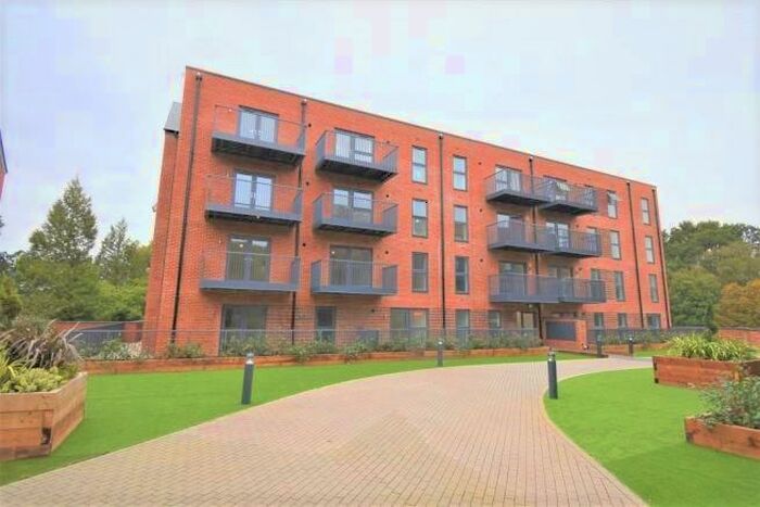 2 Bedroom Apartment To Rent In Durley Place, Hook, RG27