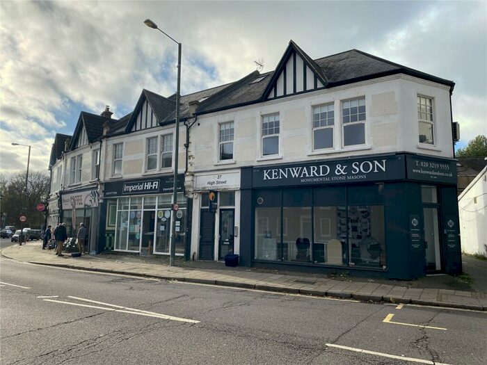 1 Bedroom Apartment To Rent In High Street, Hampton Wick, Kingston Upon Thames, KT1