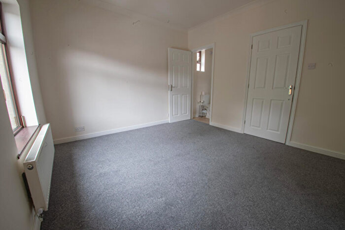 2 Bedroom Semi-Detached House For Sale In Elmfield Road, Dogsthorpe, Peterborough, PE1