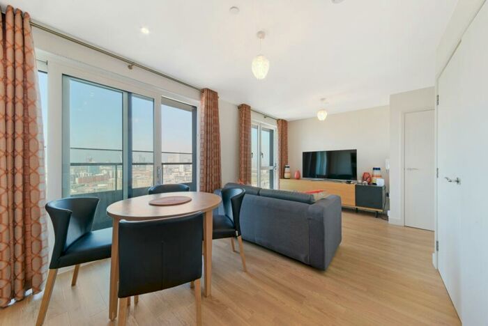 1 Bedroom Flat To Rent In Jefferson Plaza, No The Plaza, Bow, London, E3