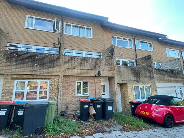 House To Rent In Marjoram Place, MK14