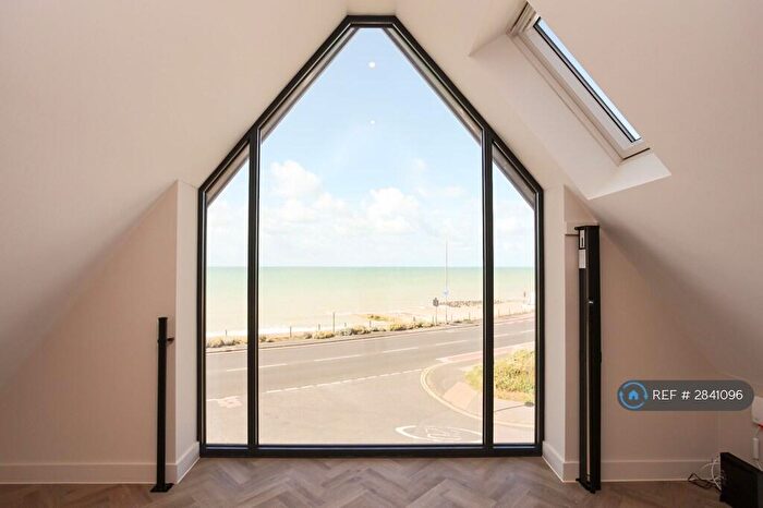 1 Bedroom Flat To Rent In Saltdean Park Road, Brighton, BN2