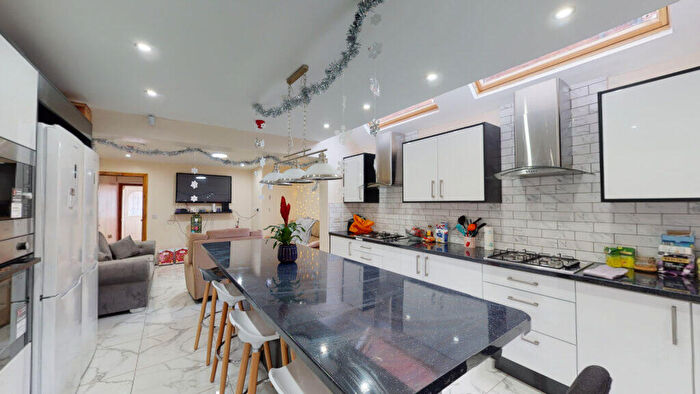 8 Bedroom House To Rent In Teignmouth Road, Selly Oak, B29