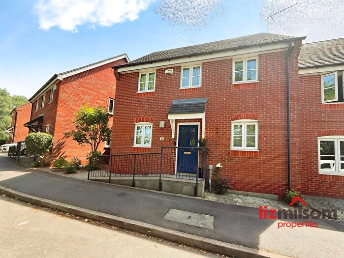 3 Bedroom Link Detached House For Sale In Excelsior Drive, Woodville, Swadlincote, DE11
