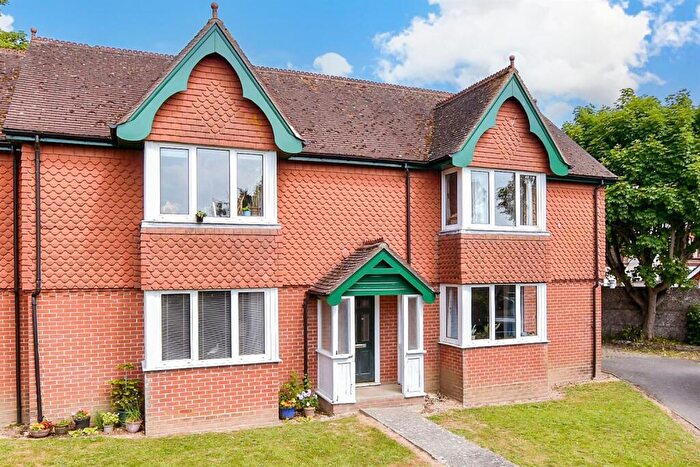 2 Bedroom Flat For Sale In Lansdowne Road, Worthing, West Sussex, BN11