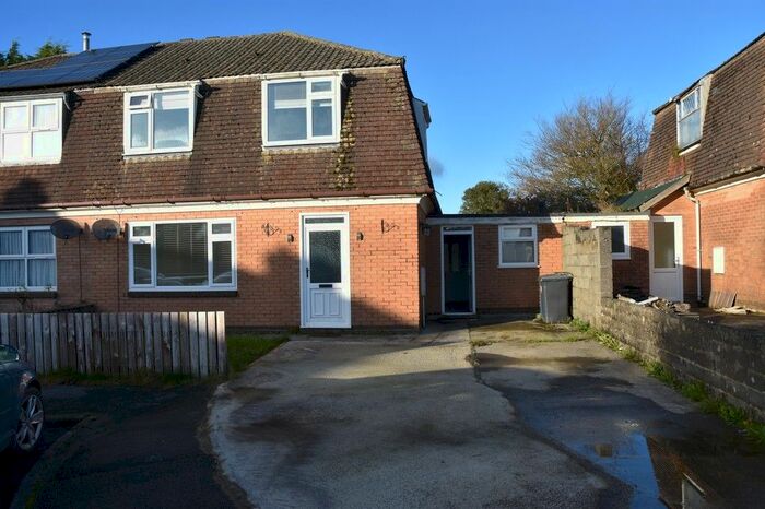 3 Bedroom Bungalow To Rent In Trelech, Carmarthen, SA33