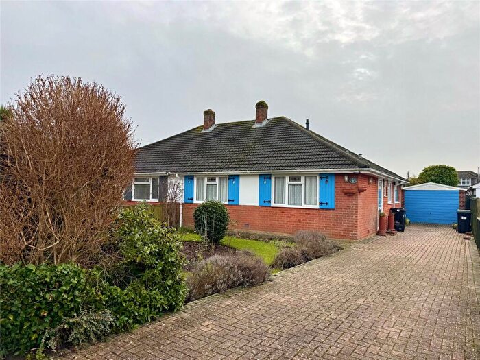 2 Bedroom Bungalow For Sale In Hazelwood Avenue, New Milton, Hampshire, BH25