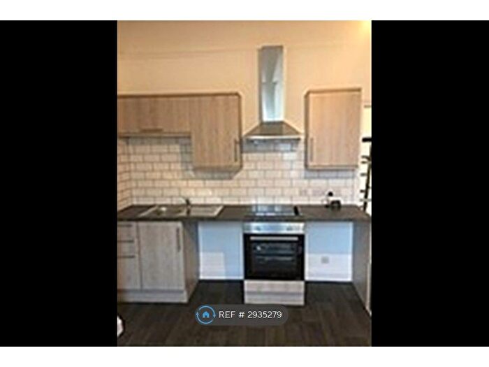 1 Bedroom Flat To Rent In Haddington Road, Plymouth, PL2