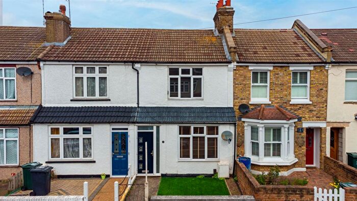 3 Bedroom Terraced House To Rent In Bath Road, Dartford, Kent, DA1