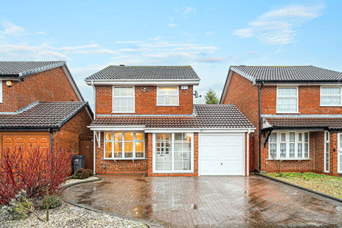 3 Bedroom Detached House For Sale In Hall Dale Close, Hall Green, B28