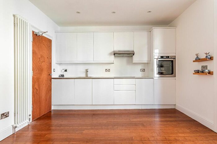 1 Bedroom Apartment For Sale In Rose Hill Close, Brighton, BN1