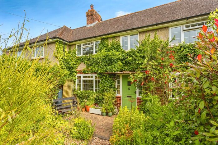 4 Bedroom Terraced House For Sale In Mongers Mead, Lewes, BN8