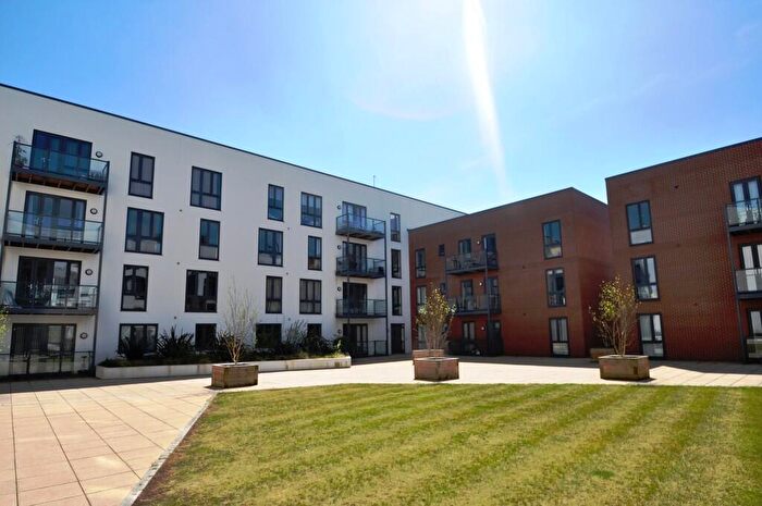 2 Bedroom Apartment To Rent In Otto Road, Welwyn Garden City, AL7