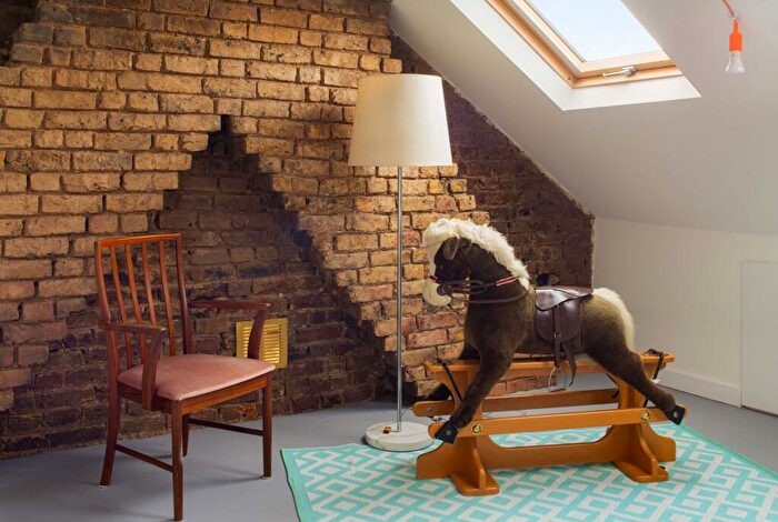 3 Bedroom Flat For Sale In Francis Road, London, E10