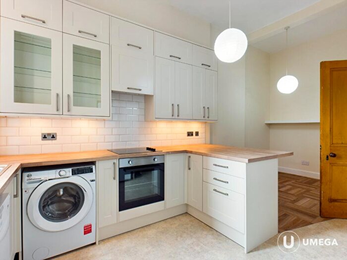 2 Bedroom Apartment To Rent In Marchmont Road, Marchmont, Edinburgh, EH9
