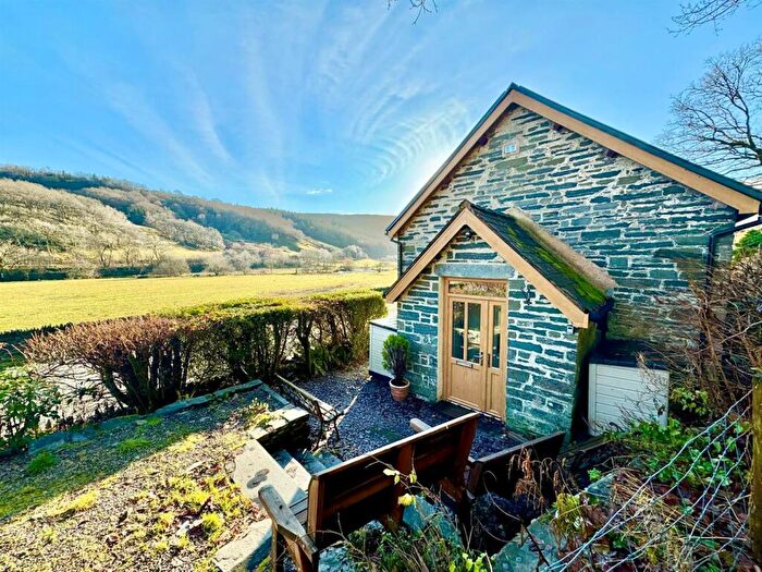 2 Bedroom Semi-Detached House For Sale In Dolwyddelan, LL25