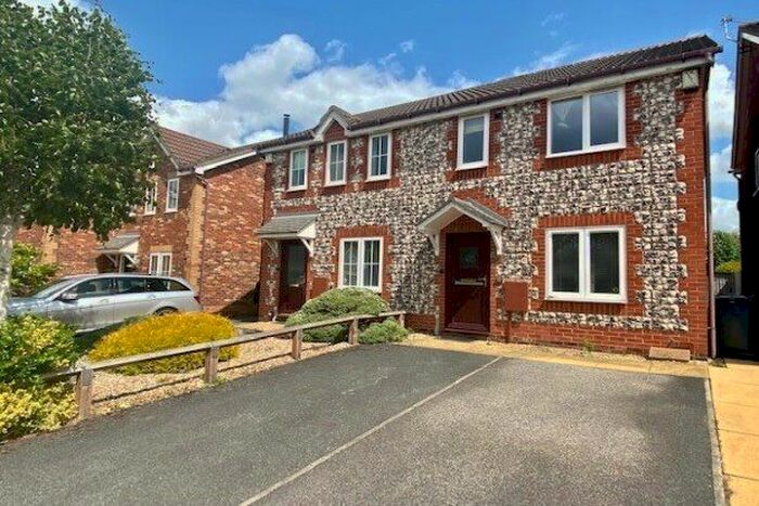 2 Bedroom Semi-Detached House To Rent In Ullswater Close, Nottingham, NG2