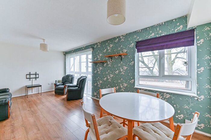 2 Bedroom Maisonette To Rent In Cypress Lodge, Cypress Road, South Norwood, London, SE25